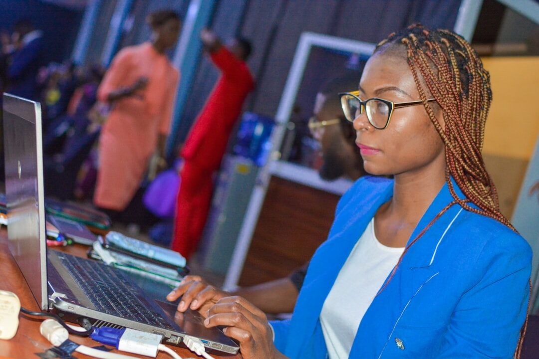 african woman entrepreneur office